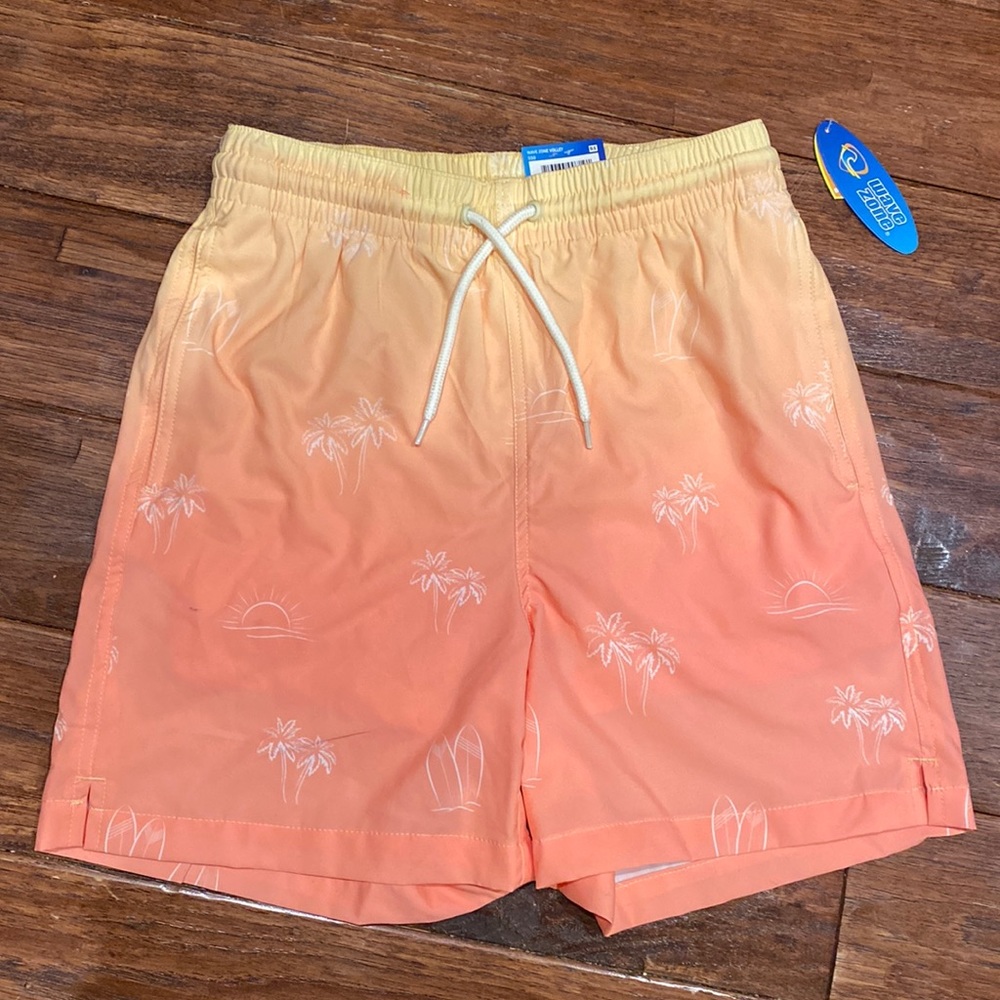 Wave Zone Volley Mens Swim Shorts. Size Small. NWT